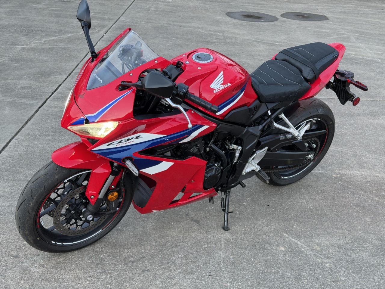 2025 Honda CBR650R E-CLUTCH